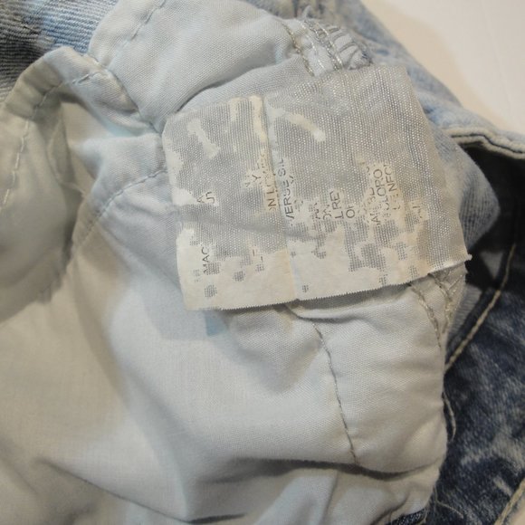 Rewind Distressed Denim Shorts with Fancy embroidered lace detail Size 1 - Picture 8 of 10